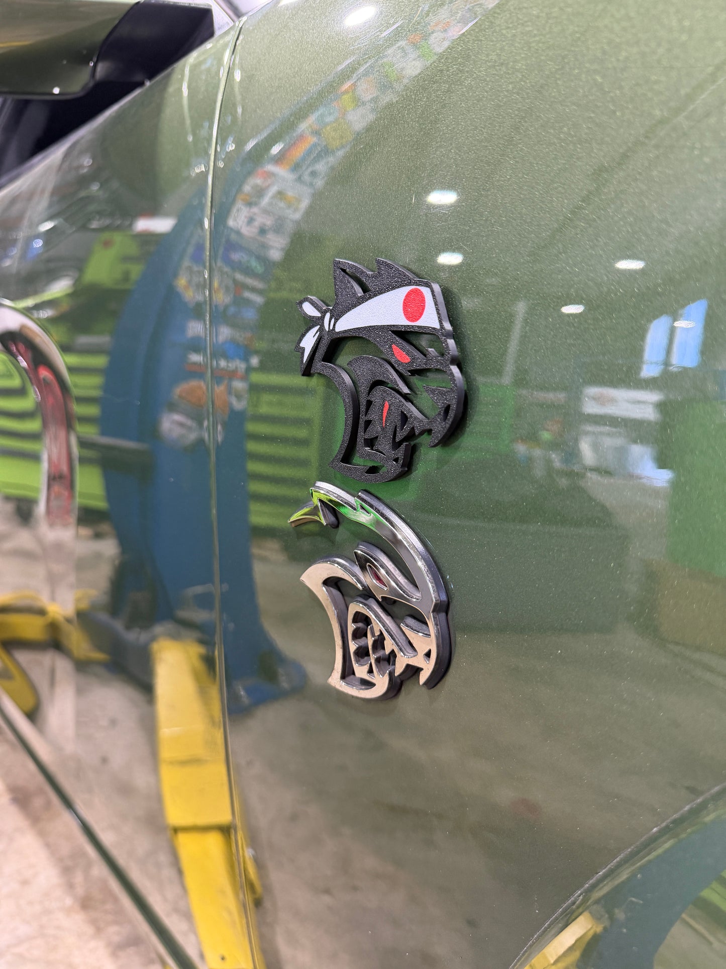 Hellkat Badge Set